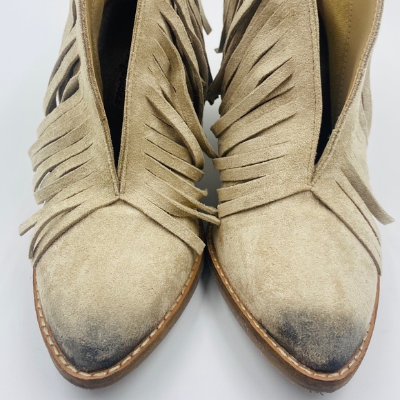 Coconuts by Matisse distressed fringe Booties - Picture 2 of 9